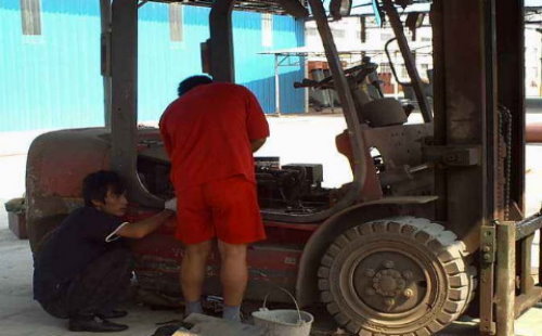 �泵ά����ѵѧУ